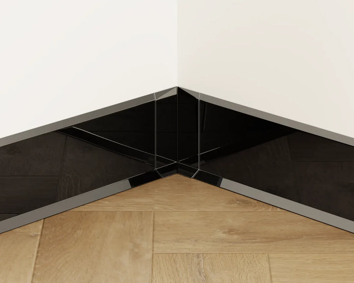 colt interior plinta inox negru mirror